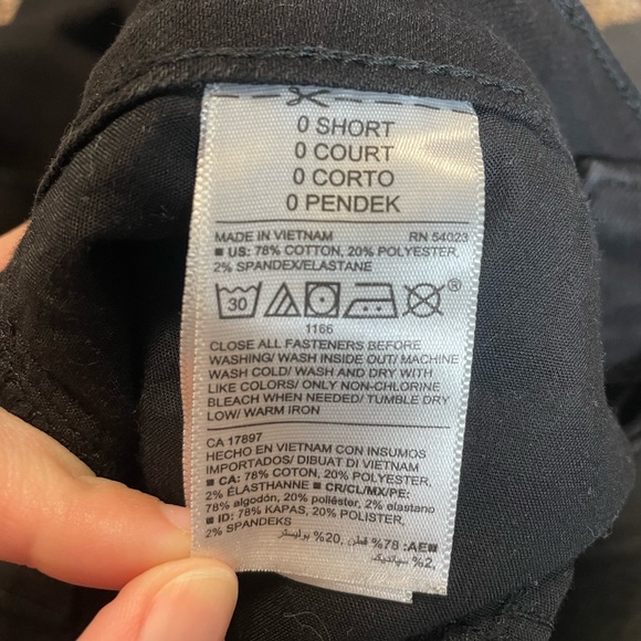 NWOT Old Navy Black Jeans, Size 0S - Picture 4 of 4